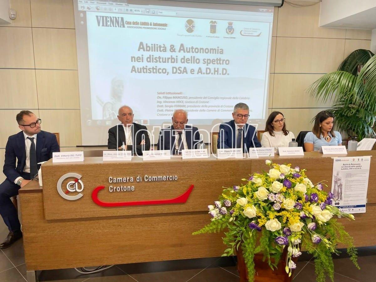 L'Associazione Vienna si presenta: Autismo ed inclusione, formazione per l'inserimento nel mondo del lavoro - Del Tufo, Staglianò, Cardona, Audia, Grassi e Grieco