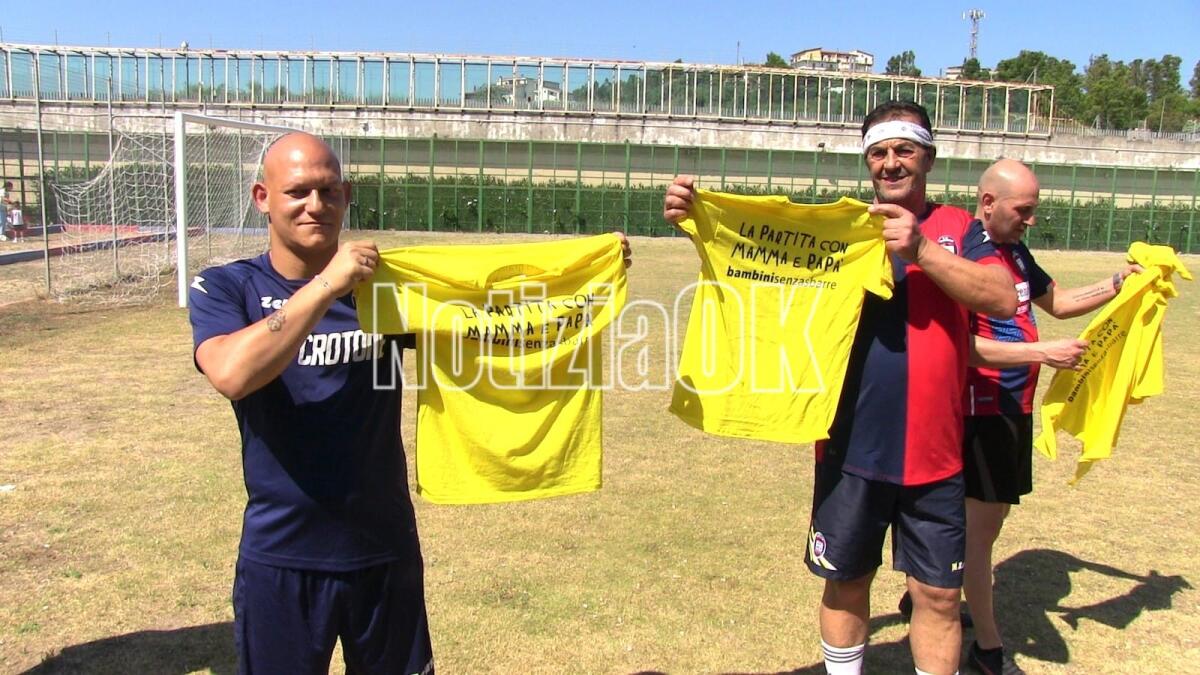 (VIDEO) A Crotone "La partita con papà": goal e sorrisi presso la Casa Circondariale - 