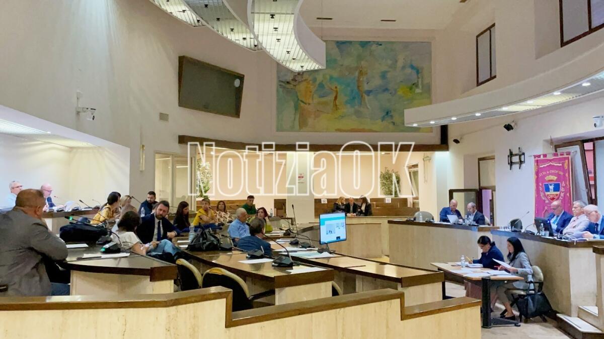Crotone - In Consiglio Comunale arrivano i debiti di Congesi - 