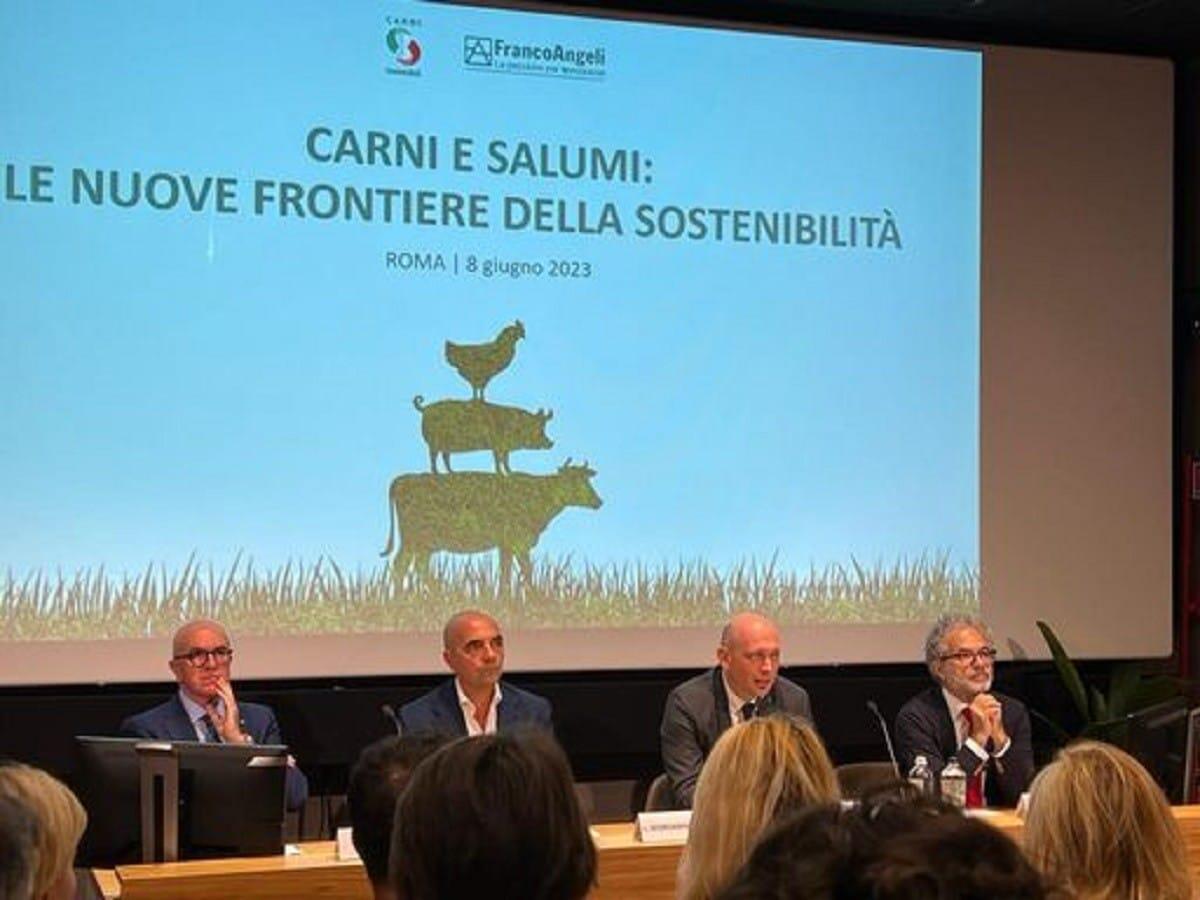 Zootecnia, 9 milioni tonnellate di Co2 in 10 anni: "Carni più sostenibili" - 