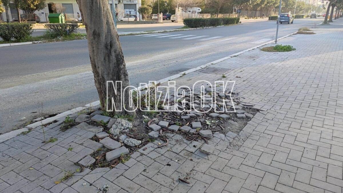 Nei quartieri di Crotone: in via Giovanni Paolo II servirebbero interventi - 
