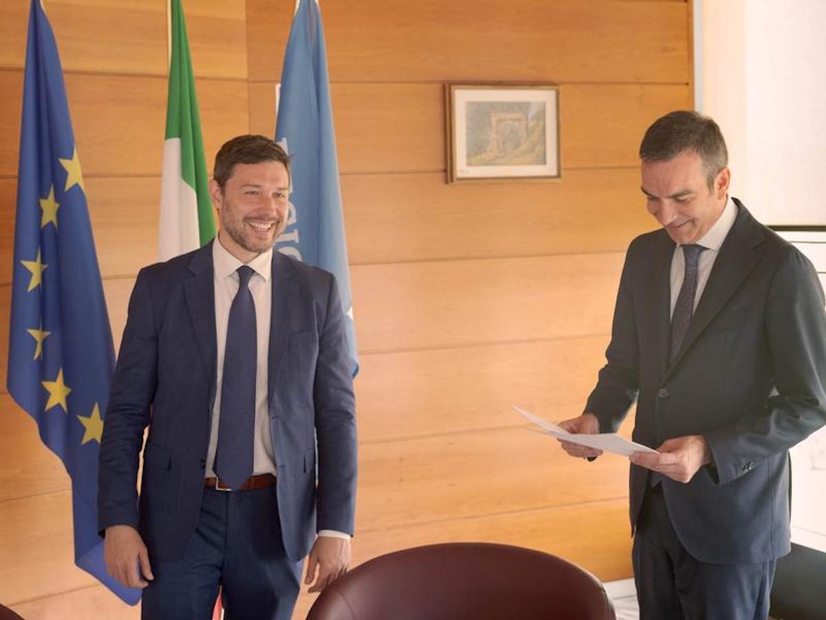 Calabria - Povertà sanitaria, la Regione sigla un' intesa con l'INMP - 