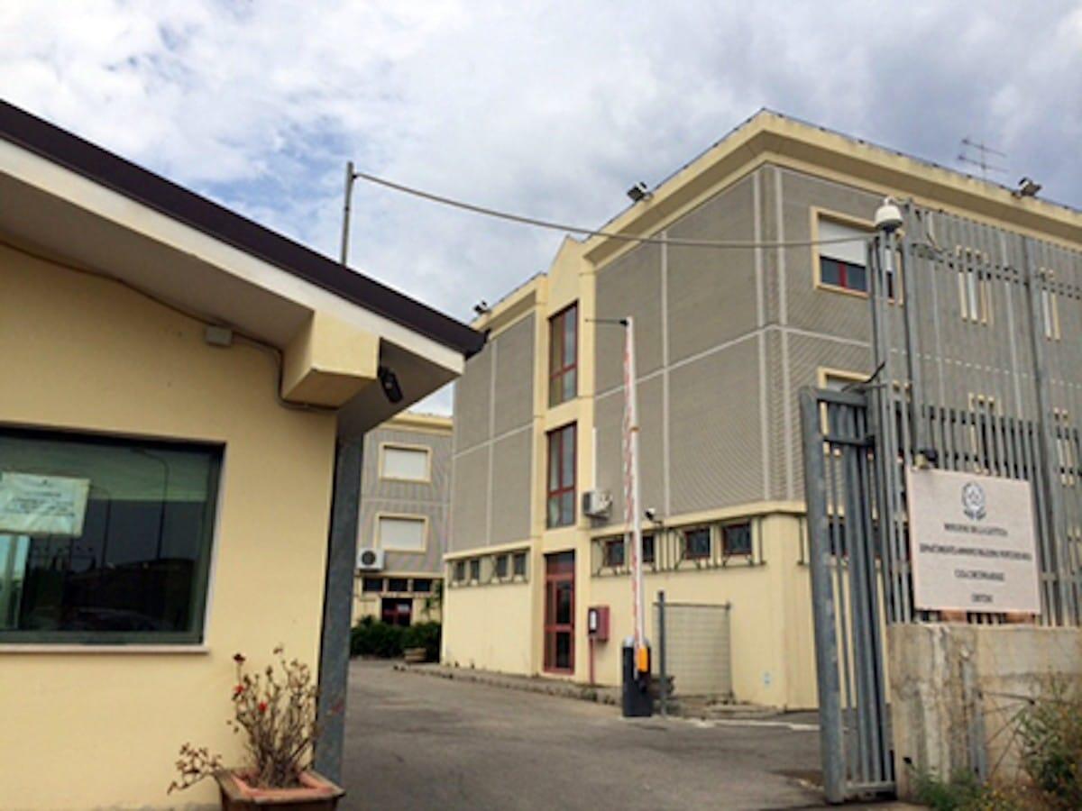 Crotone - L'associazione "Universo Minori" porta il teatro nella Casa Circondariale - 