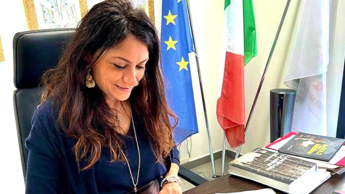 Oggi l'elezione del presidente dei sindaci dei comuni calabresi: Voce astenuto - Rosaria Succurro