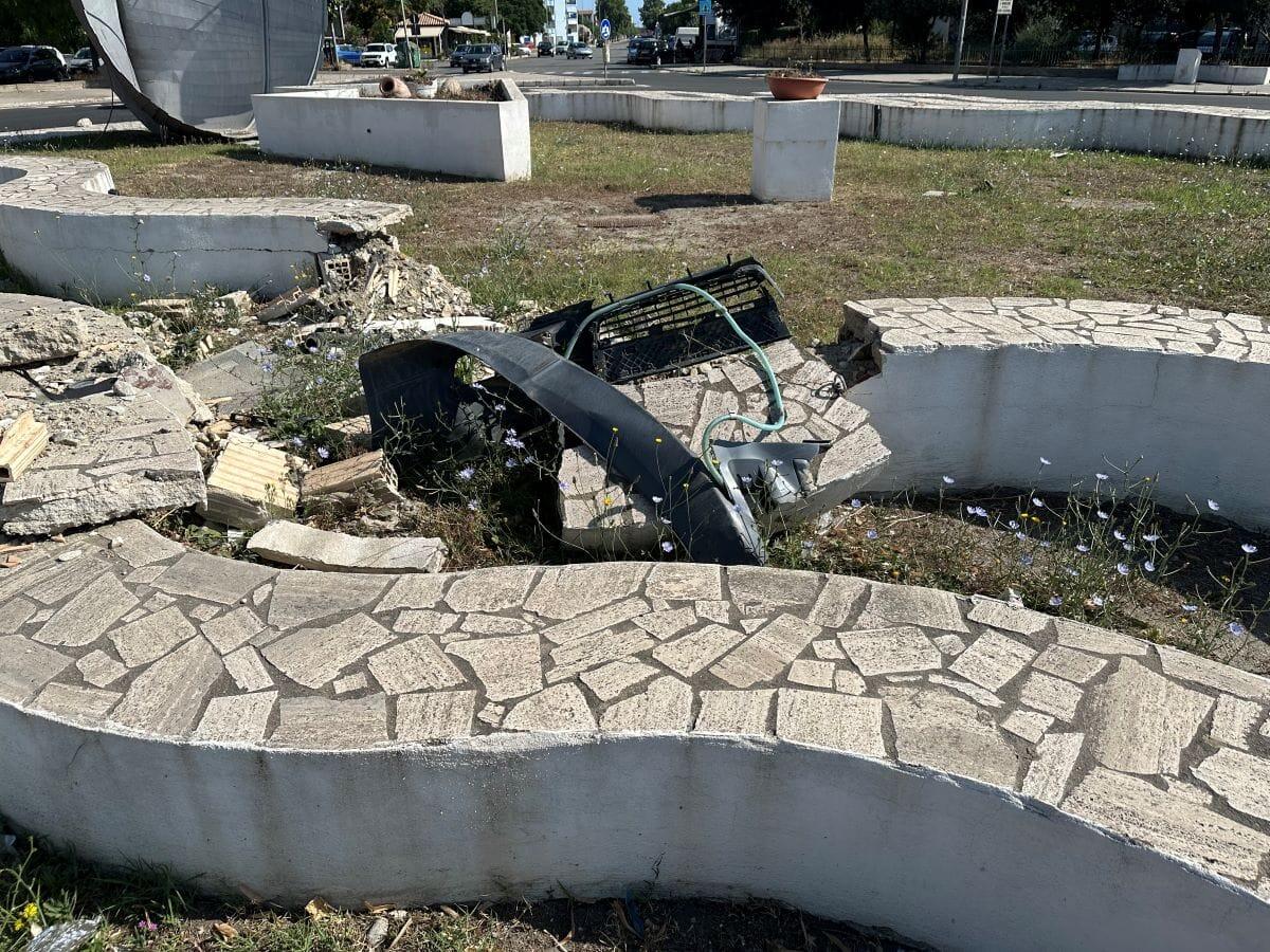 Crotone - Cavallo: "Ripristinare con urgenza la rotonda di piazza Caputi" - 