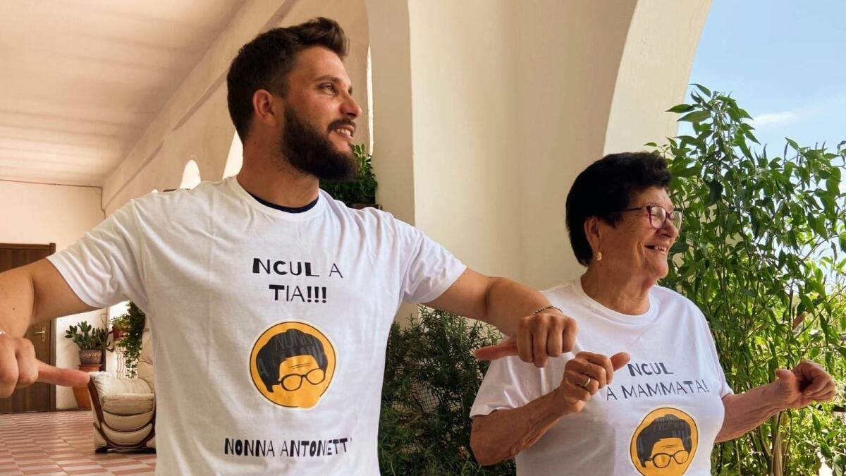 "Nonna Antonietta": la tik toker di Scandale conquista l'Italia e ritorna su Canale 5 - 