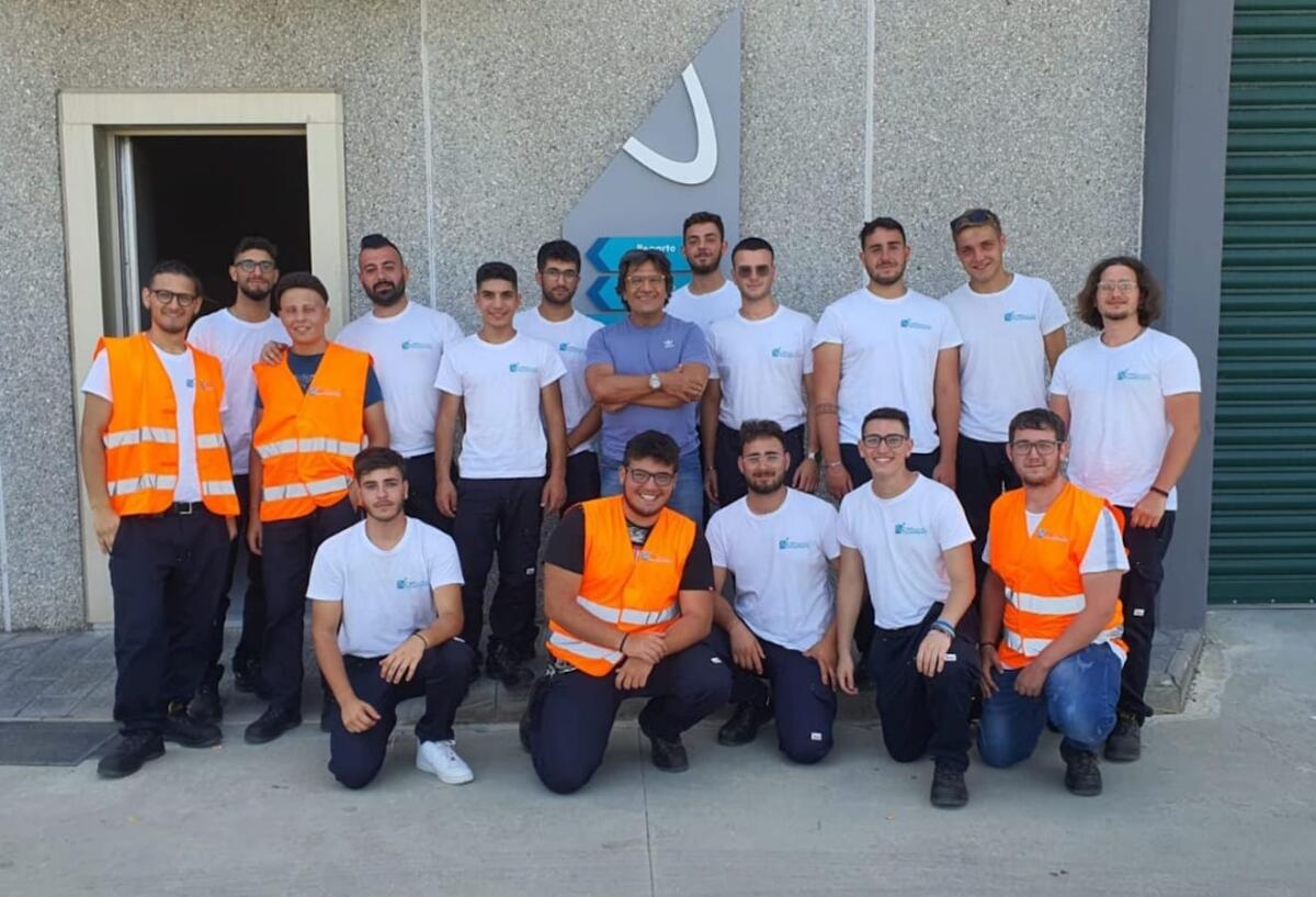 Crotone, al “Barlacchi” missione compiuta: 18 neo-diplomati verranno presto assunti - 