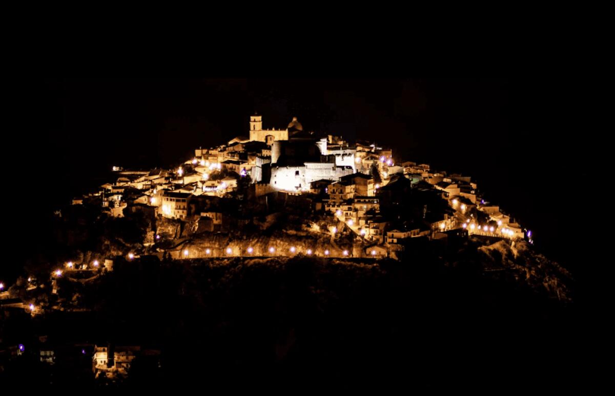 A Santa Severina arriva "Luglio sotto le Stelle" - 