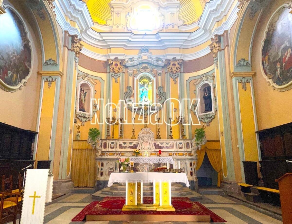 Crotone - Oggi l'Adorazione Eucaristica presso la Chiesa dell'Immacolata - 
