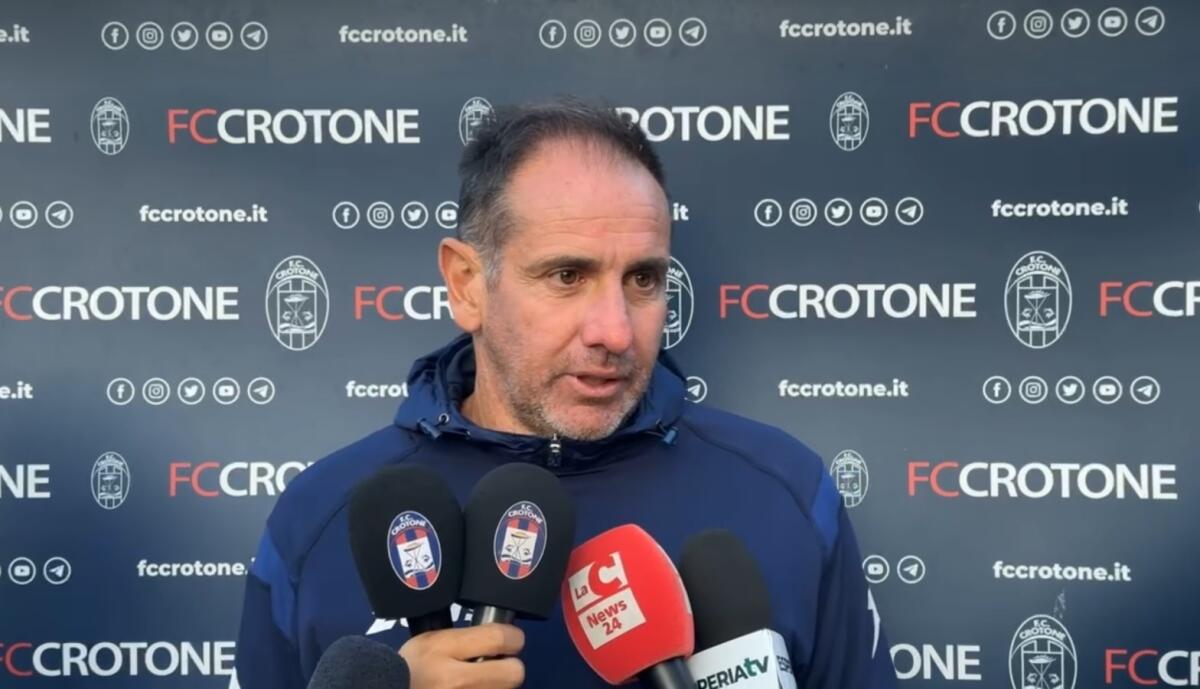 #CrotoneAekCrotone 6-0 | Mister Zauli: "Ho chiesto ai ragazzi di impegnarsi e rimanere concentrati" - 