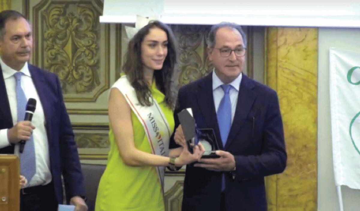 Cutro premiata per la sua umanità: alla cittadina il riconoscimento di Codacons - 