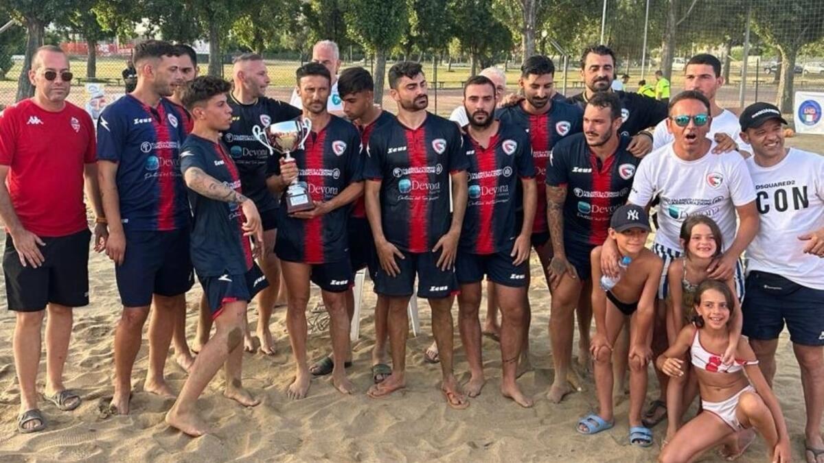 La neonata squadra di Beach Soccer crotonese si è fatta strada fino alle regionali - 