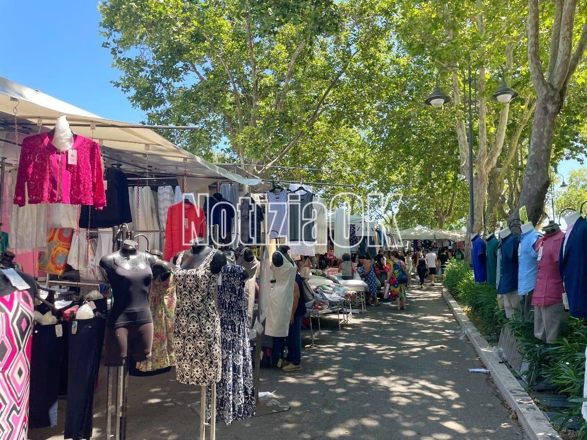 Crotone - L'associazione nazionale ambulanti chiede lo svolgimento settimanale del mercato - 