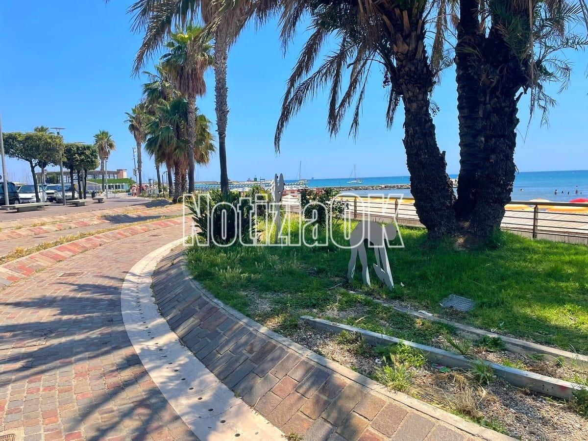 Crotone - Musica alta e sicurezza: pattuglie appiedate nei luoghi della movida - 