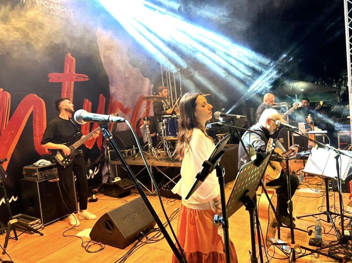 Hantura alla conquista della Calabria al Kaulonia Tarantella Pride - 