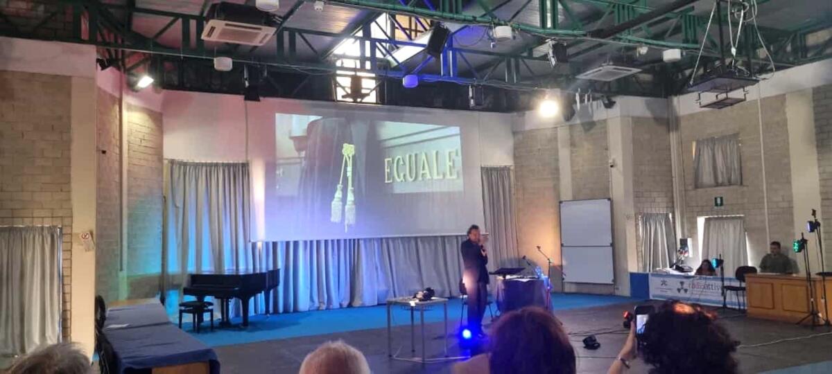 “Un diritto messo di traverso”, conferenza-spettacolo del magistrato Cosentino - 