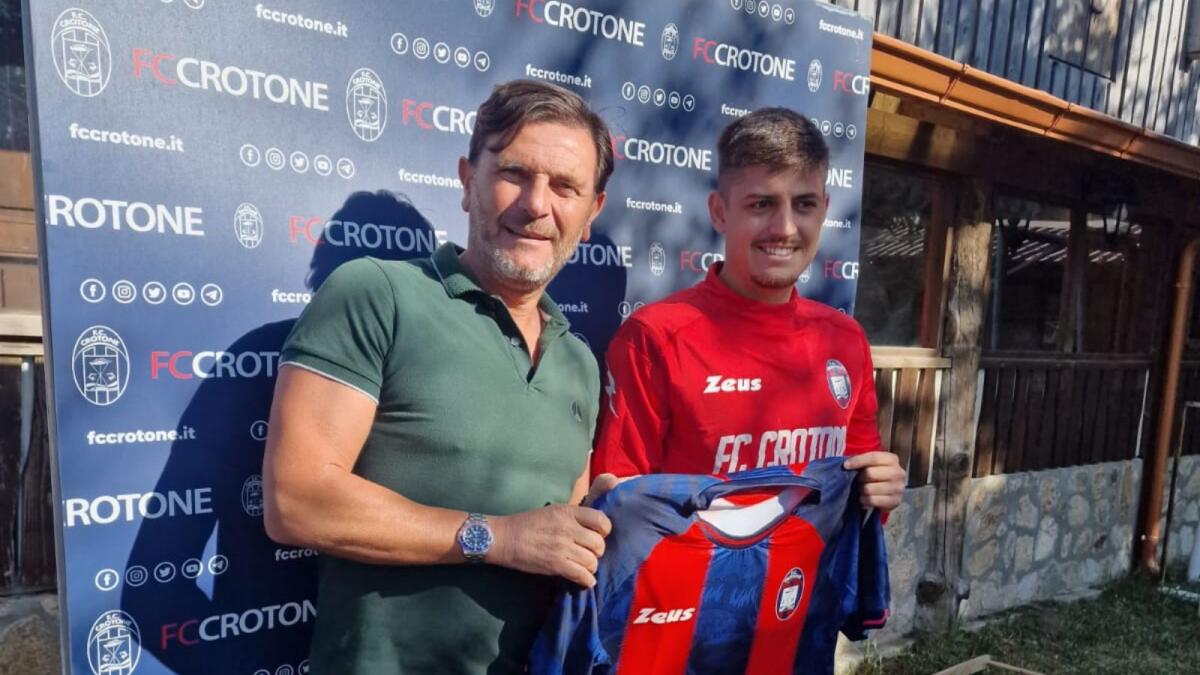 Serie C | Crotone, Felippe si presenta: "Crotone squadra importante e con mentalità vincente" - 