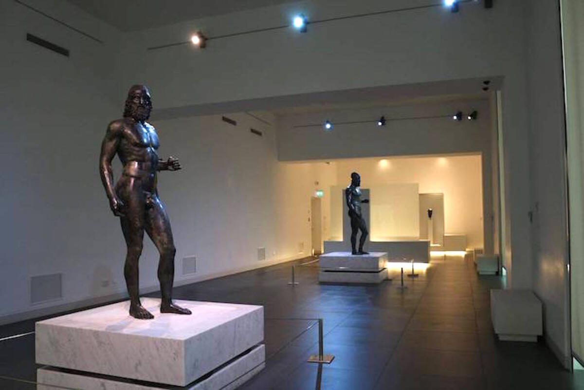 I Bronzi di Riace immortalati attraverso l'arte - 