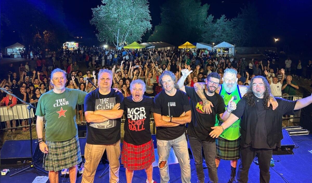 Crotone - Sul lungomare i Modena City Ramblers - 