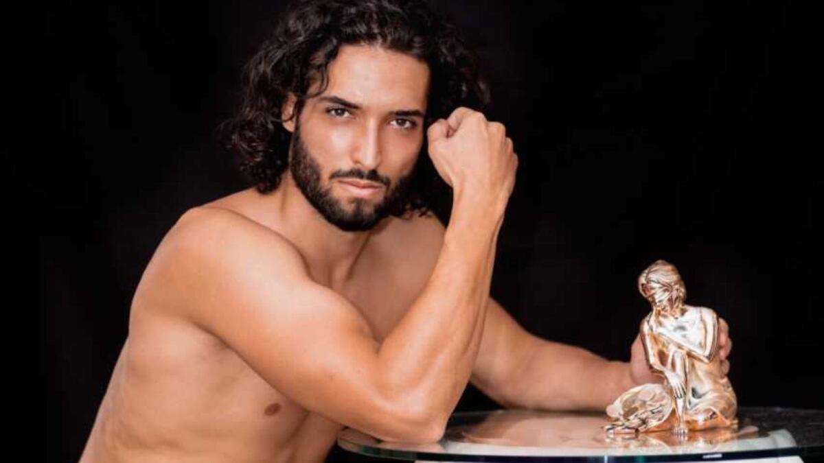 C'è anche il calciatore cosentino Ernesto Gentile tra i pretendenti di Mister Italia 2023 - 