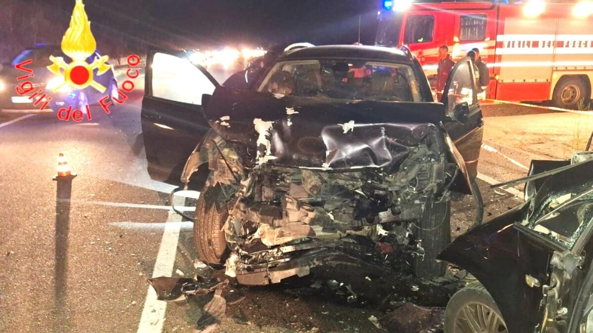 Crotone - Incidente mortale sulla 106 in località Trafinello - 