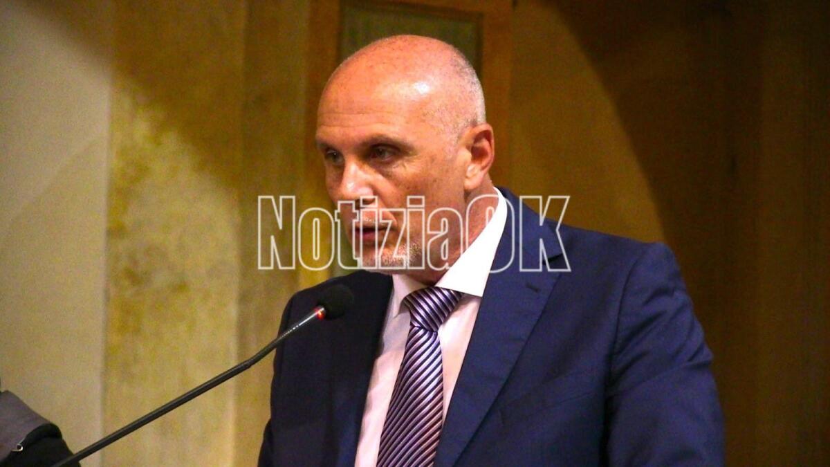 Strongoli (KR) - Il primo cittadino si dimette - 