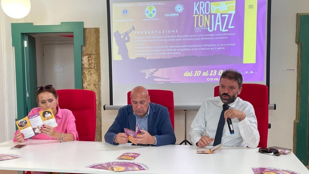 Il Kroton Jazz Festival ritorna con una nuova veste: tutti gli appuntamenti - Maria Bruni, Vincenzo Voce, Sandro Cretella