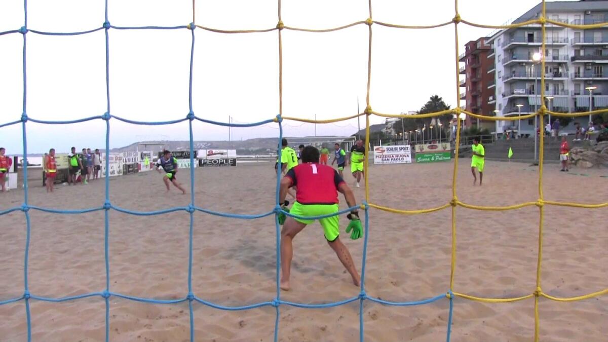 Beach Soccer - Sabato il torneo Uisp sulla spiaggia di Crotone - 