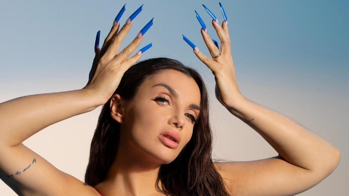 Elettra Lamborghini pronta a scaldare il Ferragosto calabrese - 