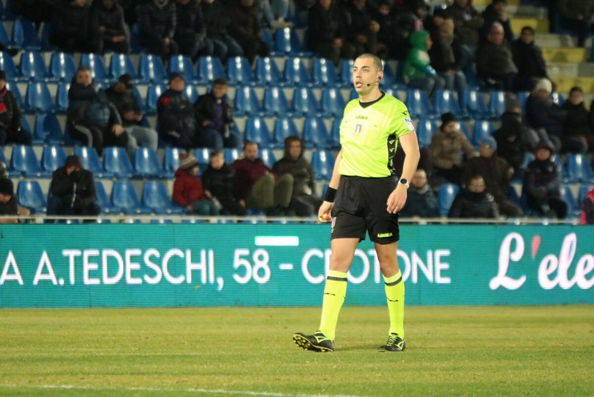 #CataniaCrotone | Arbitra un fischietto della sezione di Firenze: due precedenti coi rossoblù - 