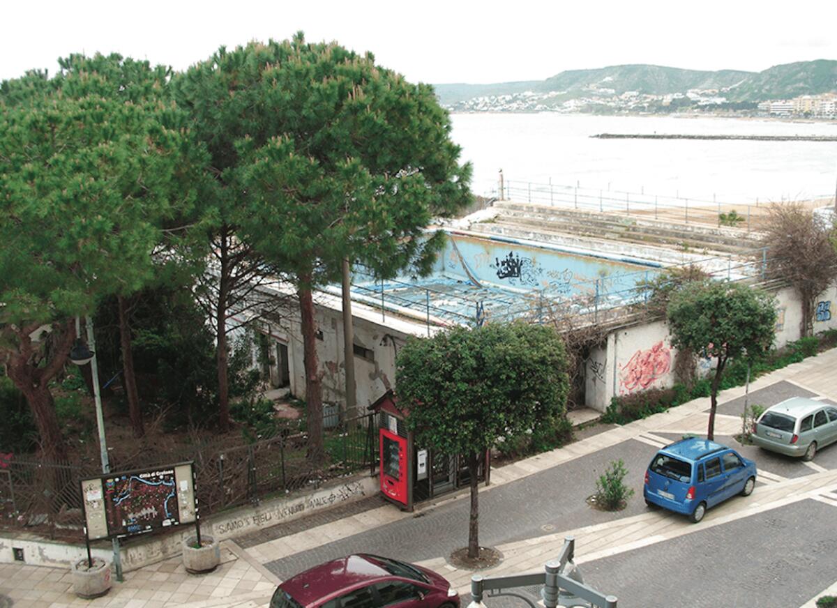 Crotone - Verso la riqualificazione dell'ex Piscina Coni, fucina di talenti - 