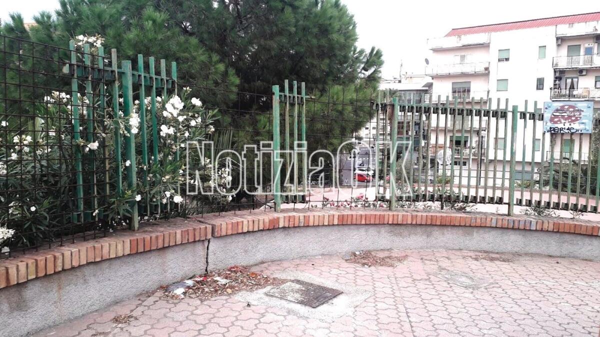 Nei quartieri di Crotone: Sicurezza, non basta qualche toppa - 