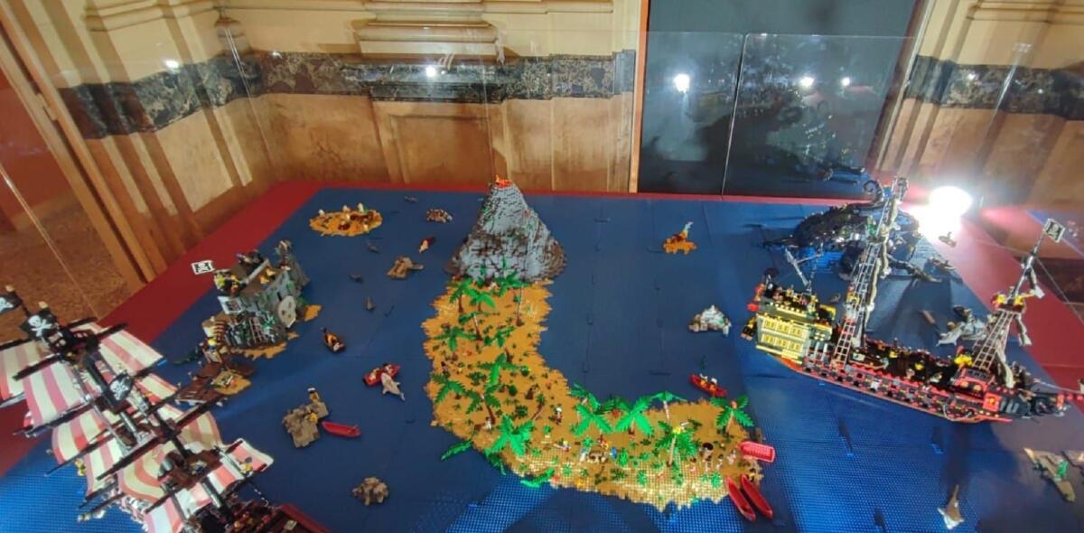 Reggio, l'arte dei mattoncini Lego in mostra alla Pinacoteca Civica - 
