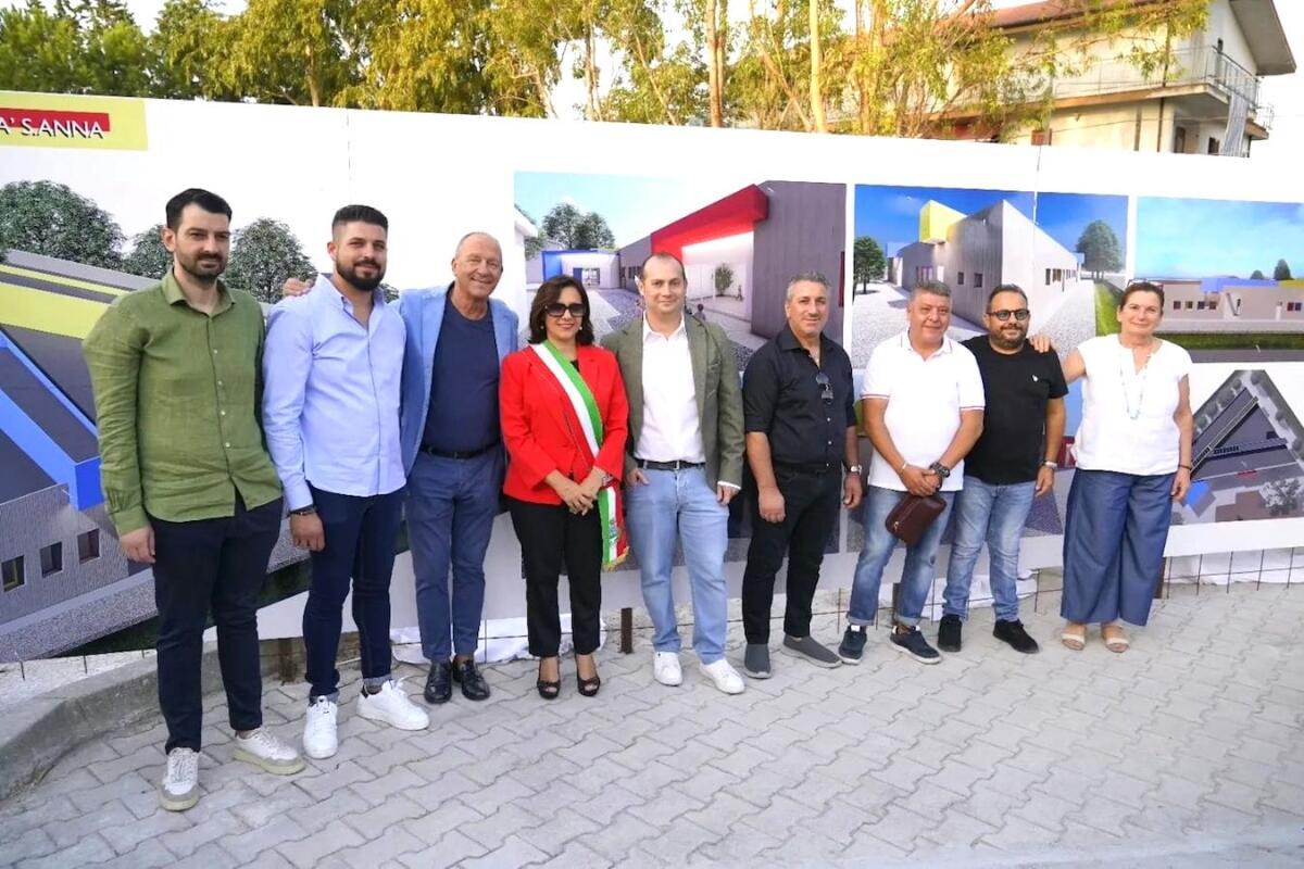 Isola di Capo Rizzuto (KR) - Al via i lavori per un nuovo edificio scolastico - 