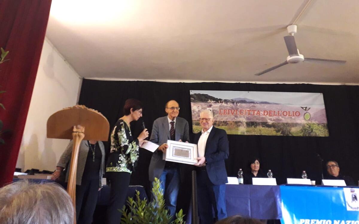 Giuseppe Fabiano, psicologo e docente universitario calabrese, premiato in Liguria - 
