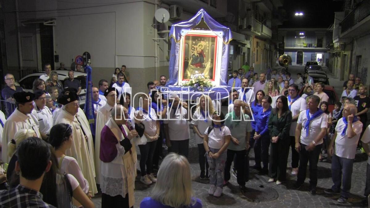 Crotone, la Marina in festa per la Madonna del Rosario: il programma delle celebrazioni - 