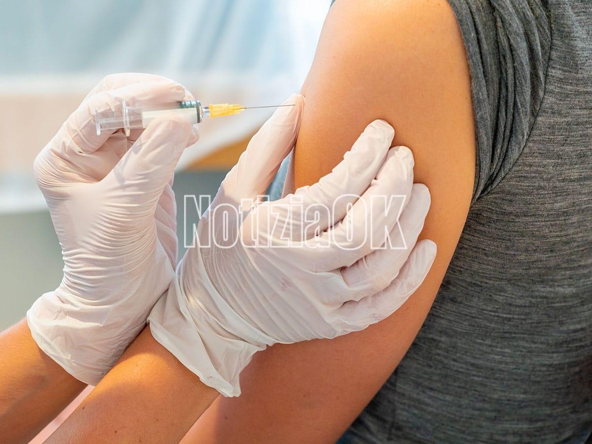 Covid - Crescono i contagi in Calabria. Ad ottobre partirà la nuova campagna vaccinale - 