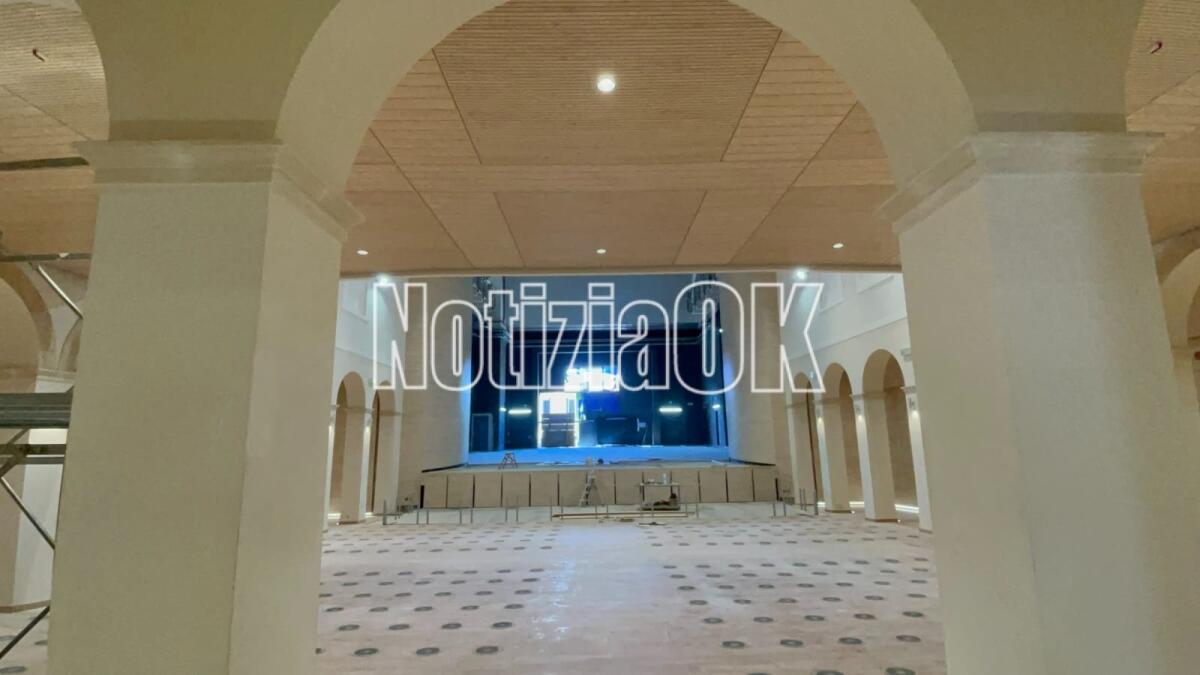 Crotone - Teatro: lavori esterni ancora bloccati, interno già pronto - 