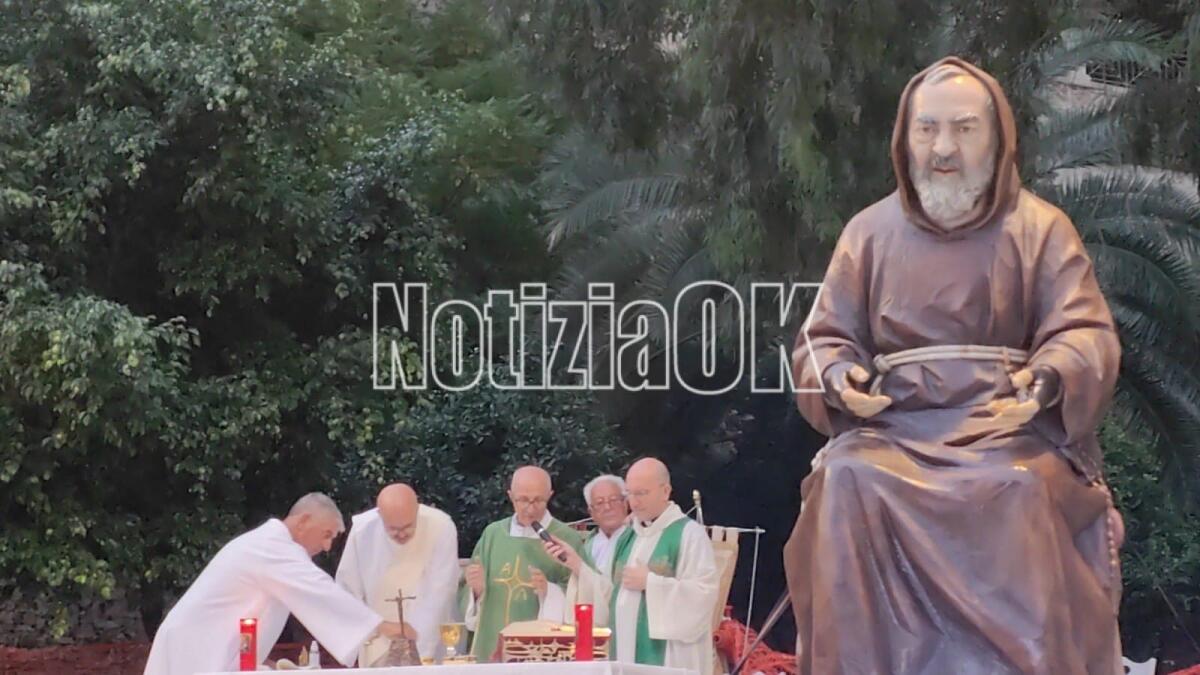 (VIDEO) Crotone in preghiera insieme al santo con le stimmate - 