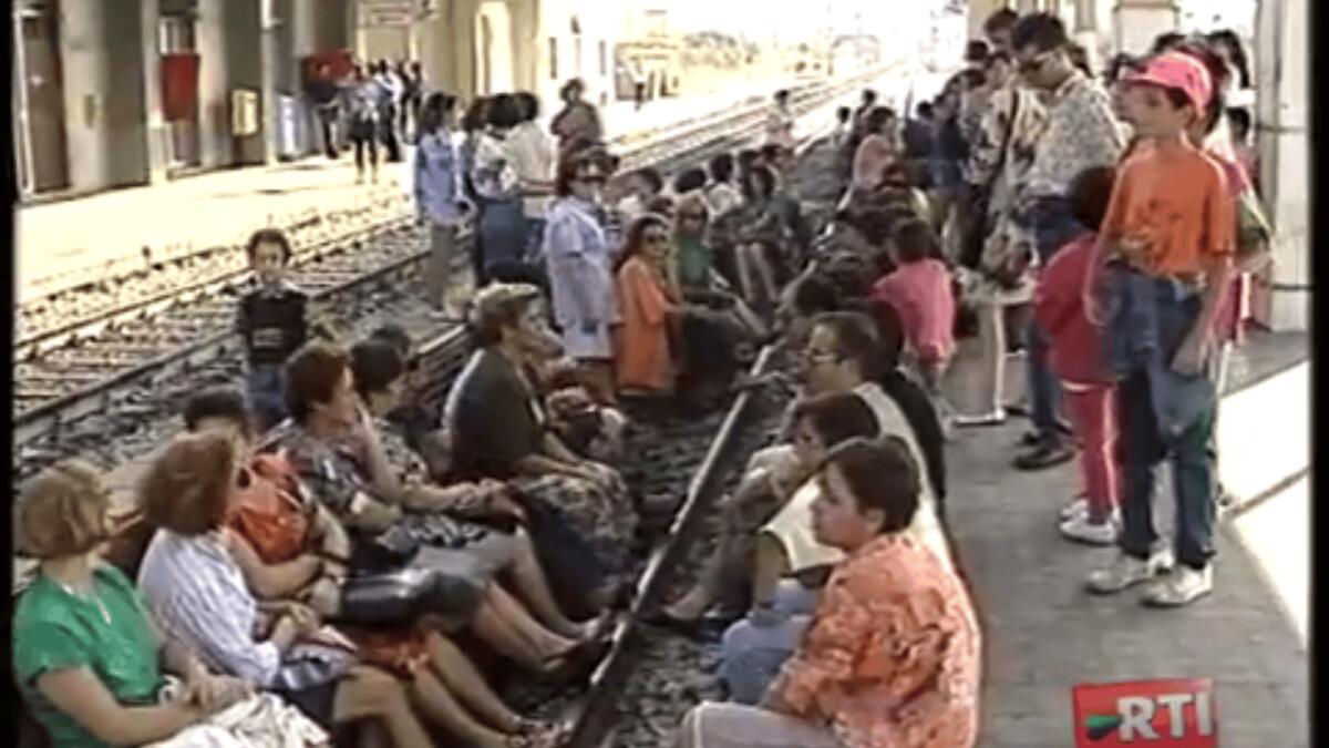6 settembre 1993 | i Fuochi dell'Enichem - I "fimmine da rivolta": immagine storica - 