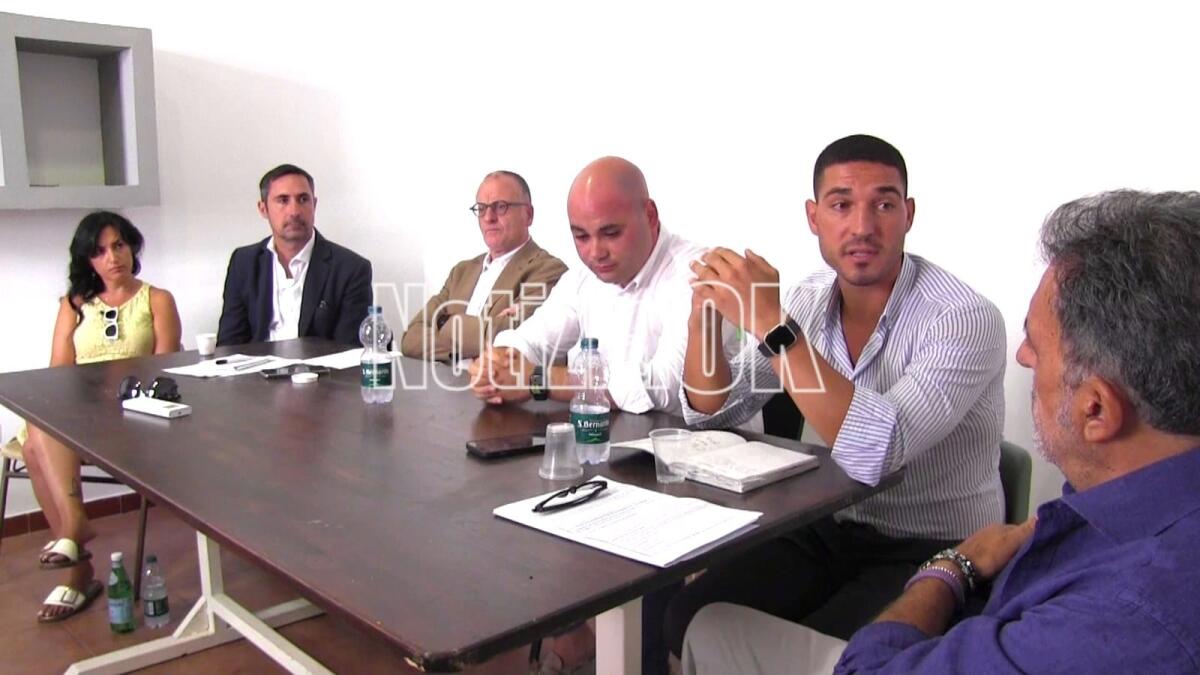 Il Pd dice no ad un nuovo sito di rifiuti: «La Regione vede Crotone come una discarica» - Anna Giulia Caiazza, Ernesto Alecci, Domenico Bevacqua, Leo Barberio, Andrea Devona, Nicola Artese