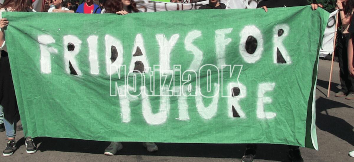 Friday's for future, il mondo pronto a scendere di nuovo in piazza. Italia in prima linea - 