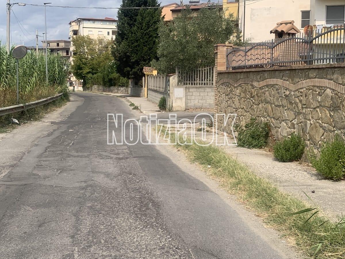Crotone - In Via Inghilterra è sempre la stessa storia (FOTO) - 