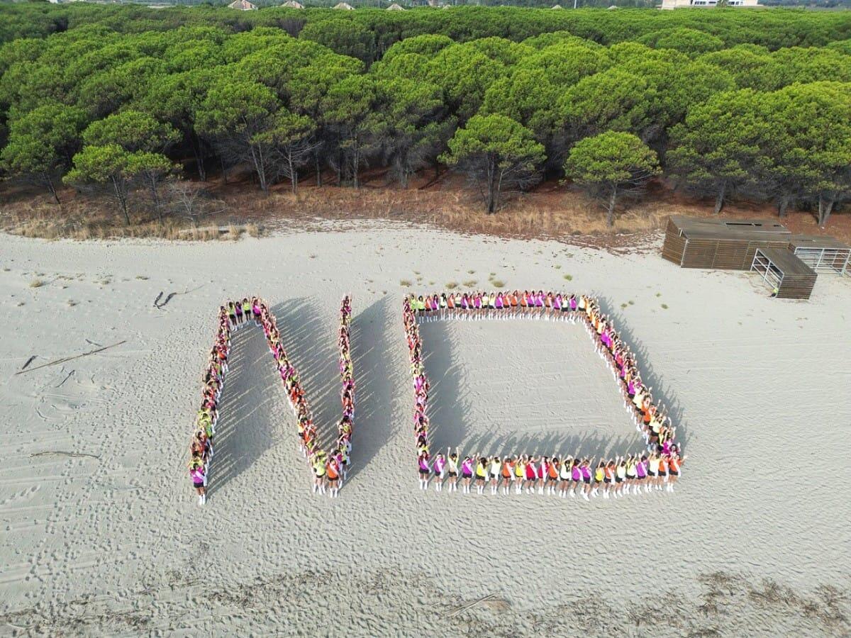 Miss Italia: dalle spiagge calabresi il No contro la violenza sulle donne - 