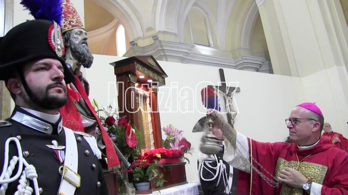 Crotone –  Oggi è San Dionigi, protettore della città: Solenne Pontificale e Processione - 