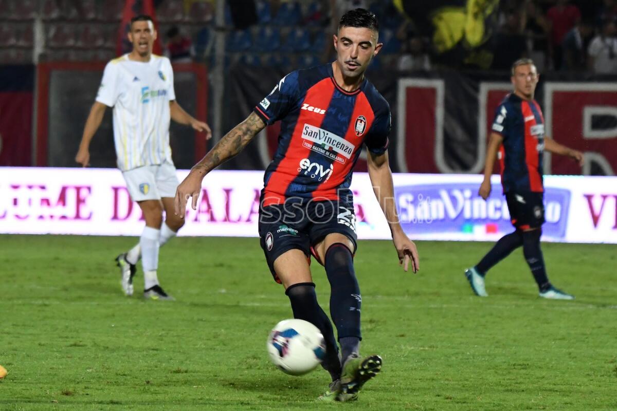 #CrotonePicerno | Le formazioni: Zauli conferma l'undici di Benvento - 