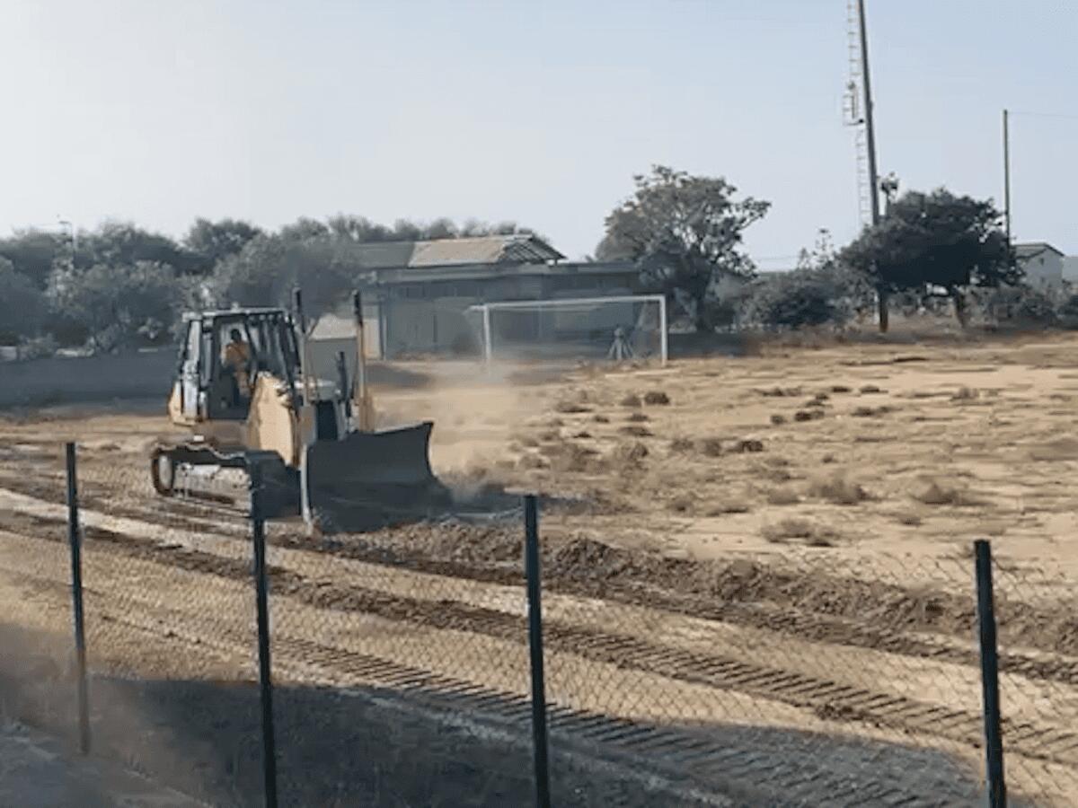 Le Castella, al via i lavori della messa in sicurezza del campo sportivo - 