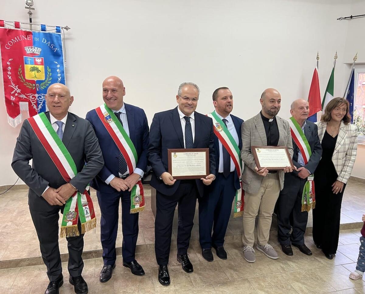 Cittadinanza Onoraria di Dasà a Michele Affidato e a Don Bernardino Comerci - 