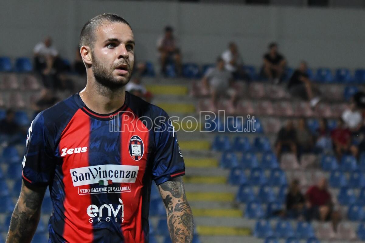 #CrotoneMessina 3-3 | Tumminello: “Dobbiamo essere più cattivi e attenti” - Serie B 2023-2024
Stadio San Vito-Marulla Cosenza
Cosenza-Sudtirol
Nella foto: Marco Tumminello
