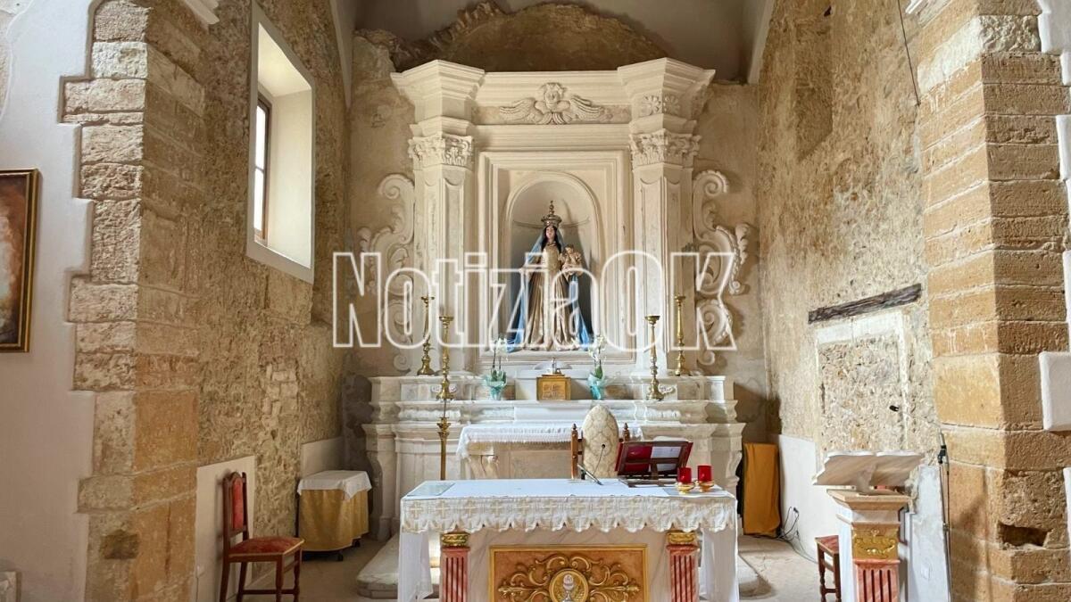 Ognissanti - La Chiesa delle Monachelle di Cutro e le statue dei santi conservate - 